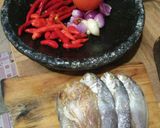 Foto langkah ke 1 dari resep Sambel pete, ikan asin, tempe goreng bawang.