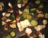 A picture of step 6 of Stir Fried Shiitake Mushrooms and Cucumber With Butter Soy Sauce.