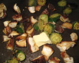 A picture of step 6 of Stir Fried Shiitake Mushrooms and Cucumber With Butter Soy Sauce.