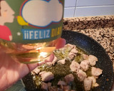Foto del paso 2 de la receta: Pavo en salsa con patatas