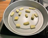 Une image de l'étape 1 de Tarte renversée façon tatin aux pommes, abricots et caramel.