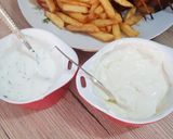 Csirkenyárs fűszeres hasábbal, kétféle mártogatóssal recept fázis 3 fotója