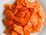 Nấu ăn cùng con: Gỏi hoa chuối cà rốt bước làm 6 hình