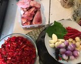 Foto langkah ke 1 dari resep Sambal goreng daging (khas Cirebon).
