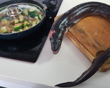 Foto del paso 4 de la receta: Congre de Roca al forn amb salsa de vi blanc amb poma