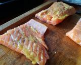 Foto del paso 1 de la receta: Salmón en costra de nueces y almendras