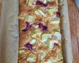 Une image de l'étape 5 de Cake croustillant à la rhubarbe et aux framboises 😃.