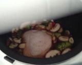 Gambar langkah 4 resipi Chicken and Mushroom Rice Cooker.