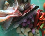 Foto langkah ke 2 dari resep Ikan patin kuah pedas.
