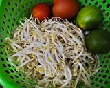 Foto langkah ke 5 dari resep Soto Kuah Kuning.