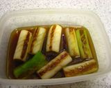 A picture of step 4 of Refreshing Marinated Japanese Leeks.