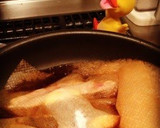A picture of step 4 of Easy Soy Sauce Flavored Flounder in a Frying Pan.