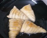 चाइनीज पट्टी समोसा (Chinese patti samosa recipe in Hindi) रेसिपी चरण 13 फोटो