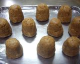 A picture of step 4 of Halloween! Rich Cream Cheese Truffle Ghosties.