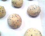 A picture of step 4 of Everyday Soft Sesame Bread.