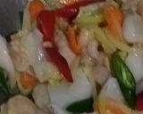 Foto langkah ke 4 dari resep Cah Wortel Tofu Seafood.