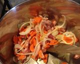 Une image de l'étape 2 de Jarret de Porc 1/2 sel et Chou vert et carottes braisés.