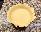 Foto del paso 7 de la receta: Tarta con peras en almíbar y crema de almendras “sin gluten “