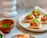 A picture of step 9 of Crispy Rice with Salmon Poke.