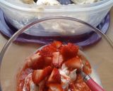 A picture of step 4 of Vickys Eton Mess (Traditional Version).