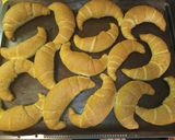Teljes kiőrlésű pestos kifli recept fázis 10 fotója