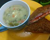 Foto del paso 4 de la receta: Consomé de verduras simple y sándwich a la sartén