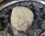 A picture of step 2 of Aloo Paratha.