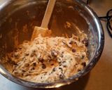 A picture of step 5 of Peanut Butter/Chocolate Chip Cake Bars.