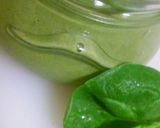 A picture of step 4 of Creamed Spinache and Garlic Sauce.