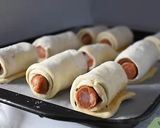 A picture of step 4 of Cinnamon sausage rolls.