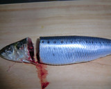 A picture of step 2 of How to Easily Butterfly Sardines.