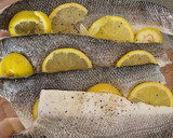 Foto del paso 1 de la receta: Lubina al limón 🍋- al horno