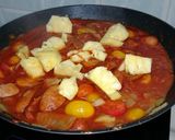 A picture of step 2 of Chorizo In Pineapple And Tomato Sauce.