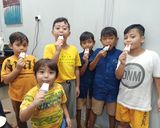Foto langkah ke 4 dari resep Milk popcicle.