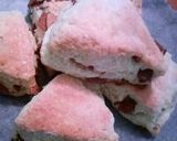 A picture of step 5 of Starbucks-style White Chocolate Scones.