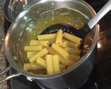 Foto del paso 4 de la receta: Tortiglioni con vegetales, chicharrón de camarón y salami