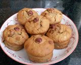 A picture of step 8 of Banana Hazelnut Muffins.
