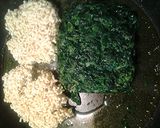 A picture of step 2 of Spinach shrimp alfredo with noodles.