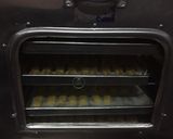 Foto langkah ke 6 dari resep Kastengel Keju Gurih.