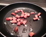 A picture of step 4 of Halloumi Cheese & Chorizo Salad.