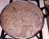 A picture of step 3 of mushroom stroganoff.