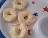 A picture of step 2 of Donuts with glaze.