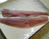 A picture of step 6 of Deep-Fried Sardine and Peanut Butter Rolls.