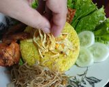 Foto langkah ke 7 dari resep Nasi Kuning (serba instan) plus Sop Ayam.