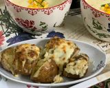 A picture of step 4 of Baked cheese potatoes.