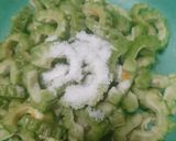 Foto langkah ke 1 dari resep Oseng Pare dan Tempe.