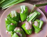 Foto langkah ke 6 dari resep Ayam Pandan Thailand.