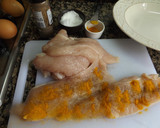 Foto del paso 1 de la receta: Pechugas de pavo rellenas con yogurt a la cúrcuma