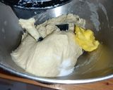 Foto langkah ke 2 dari resep Roti abon, roti coklat, roti pisang.