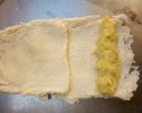 A picture of step 8 of Bread rolls with fried egg.